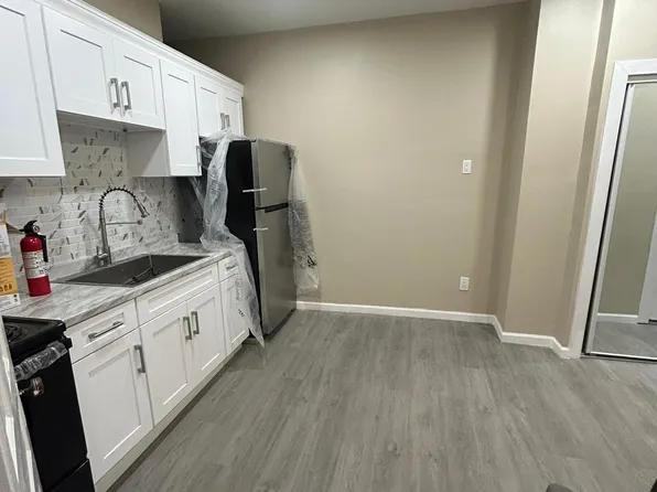 37 N Lehigh Ave #1, Frackville, PA 17931