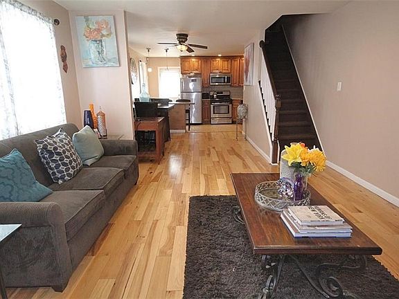 5th image of 1435 E 56th St