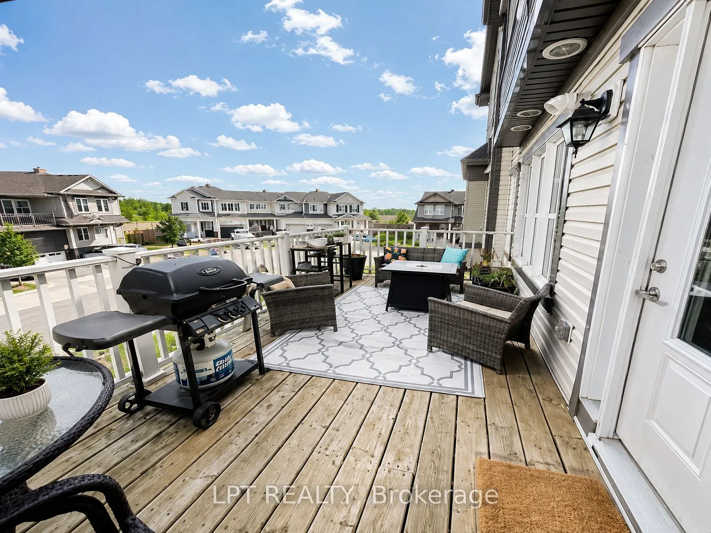 2 bed, $2,300 — Photo 2