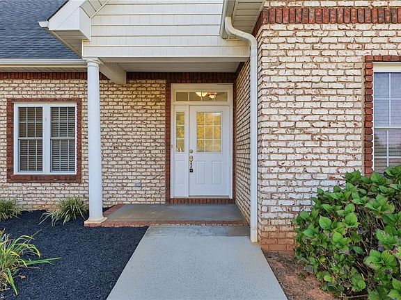 4th image of 116 Postell Dr