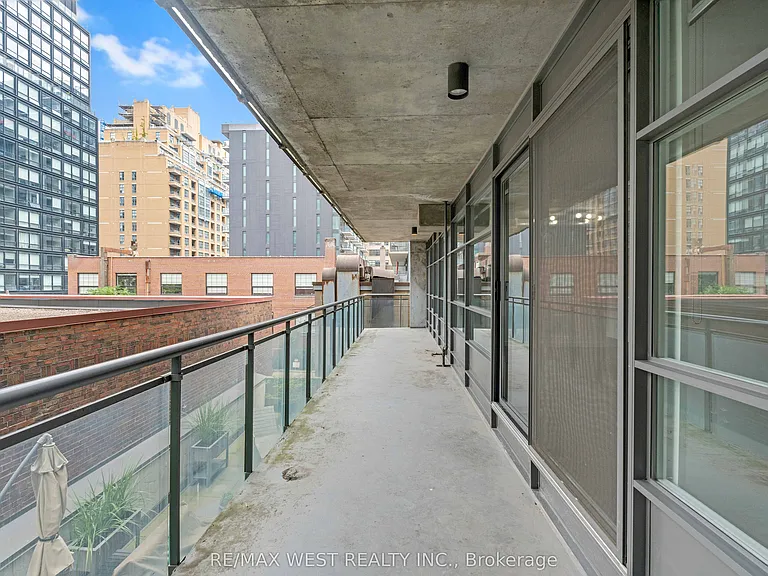 42 Camden St #303 — Photo 27
