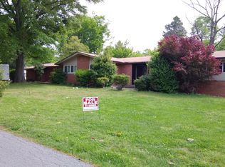 103 S Henderson Dr, Fulton, KY 42041