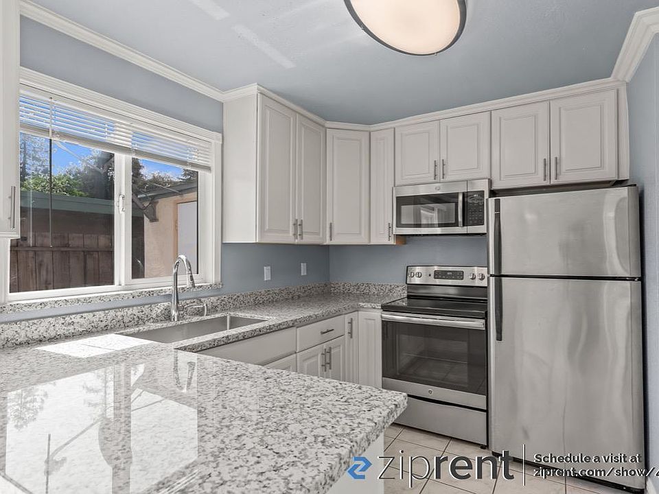 1st image of 118 Escazu Ct