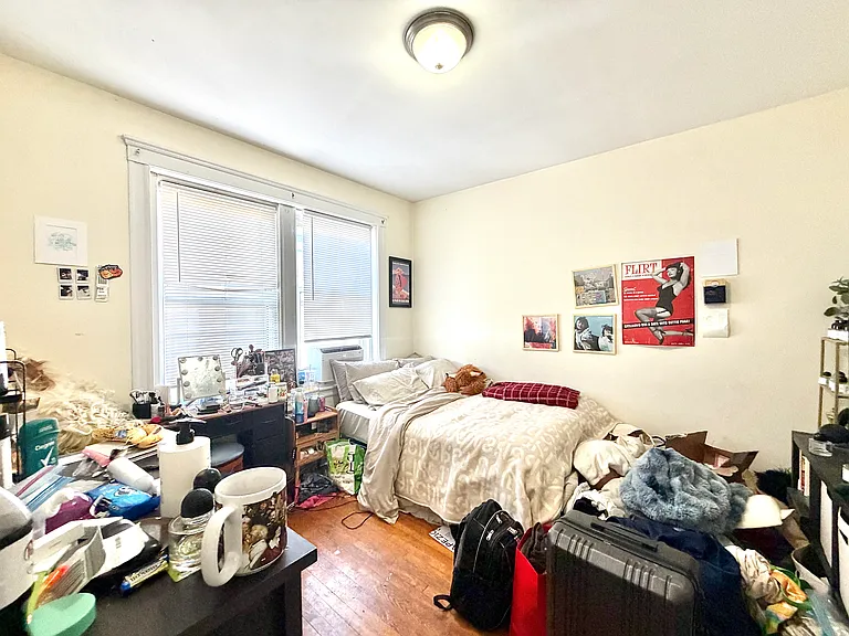 318 Summit Ave #9 — Photo 11
