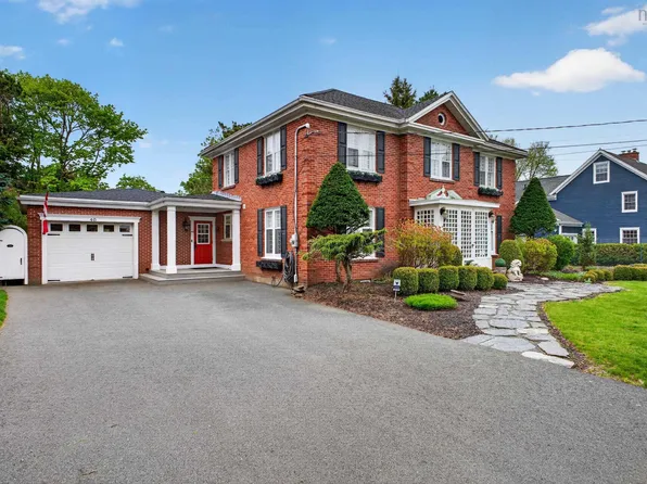 46 Highland Dr, Truro, NS B2N 1B9