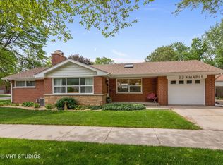 22 N Maple St, Mount Prospect, IL 60056