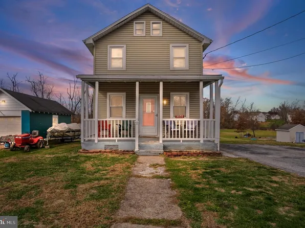 2031 Park St, Dover, PA 17315