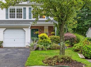 55 Maple Ln, Mount Arlington, NJ 07856
