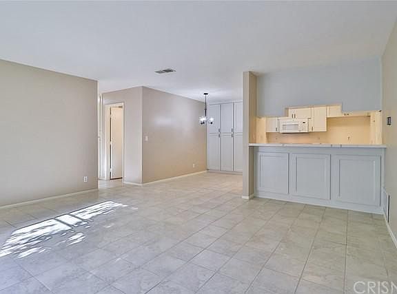 4th image of 885 Vallejo Ave