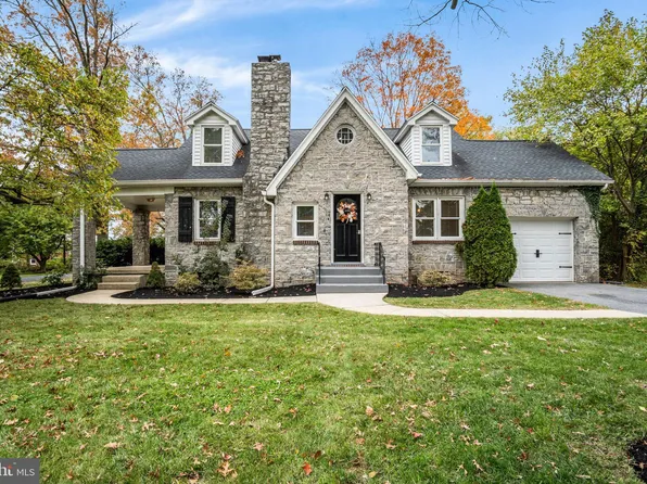 100 N Saint Johns Dr, Camp Hill, PA 17011