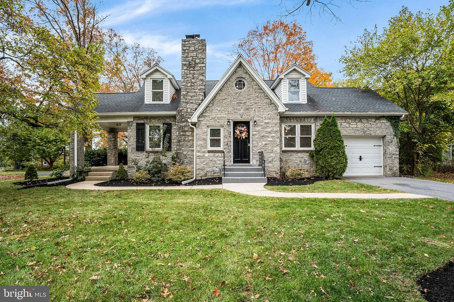100 N Saint Johns Dr photo 1