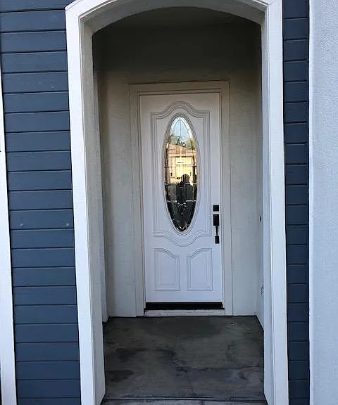 S Poplar Ave — Photo 2
