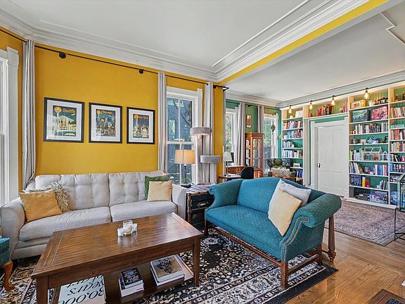 5th image of 617 W White St