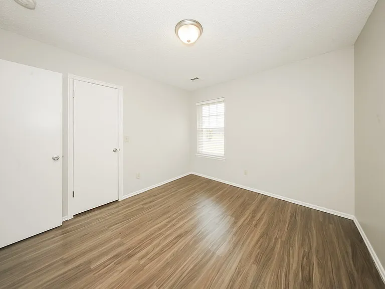 5421 Sudbury Ln — Photo 13