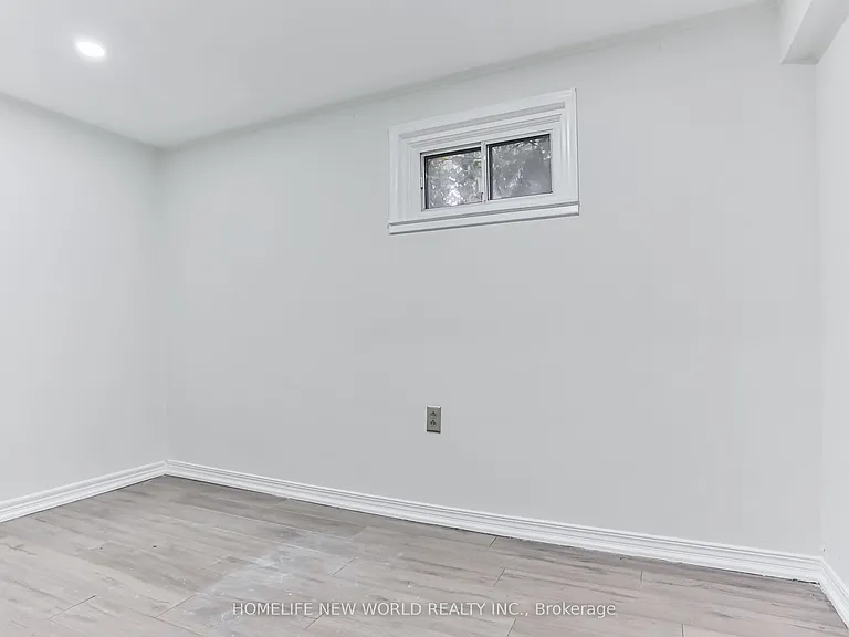 3 Erlesmere Ave — Photo 15