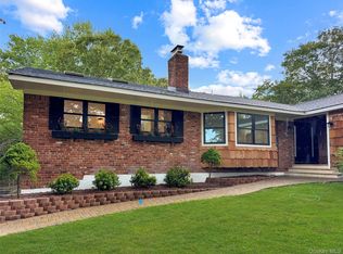 123 Millet St N, Dix Hills, NY 11746