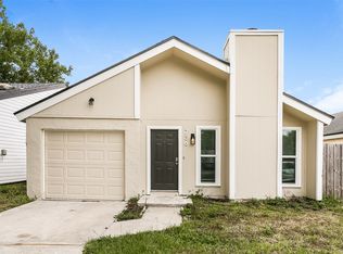 756 Century 21 Dr, Jacksonville, FL 32216
