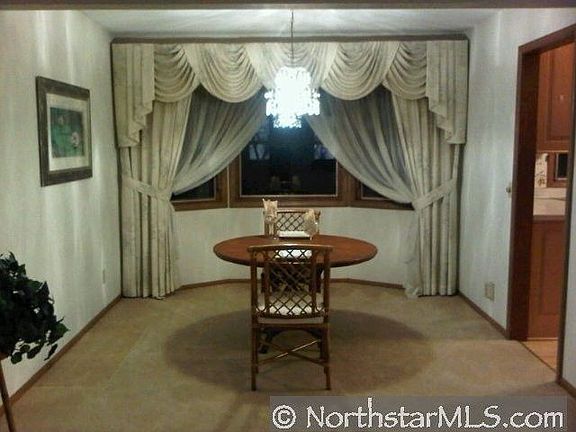 4th image of 3501 36th Ave NE