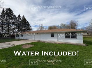 5498 Bramschreiber Rd, Little Suamico, WI 54141