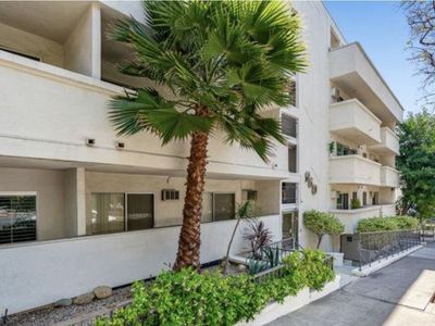 960 Larrabee St APT 117, West Hollywood, CA, 90069