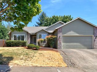 18934 Highland Dr, Oregon City, OR 97045