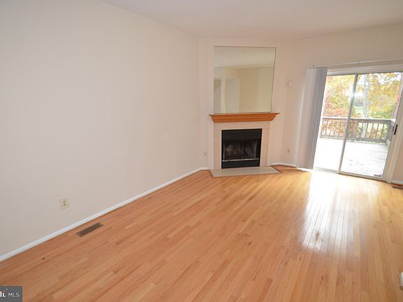2nd image of 5827 Norham Dr