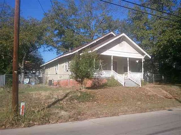 5th image of 901 N Franklin St