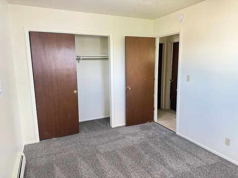605 Bradley — Photo 3