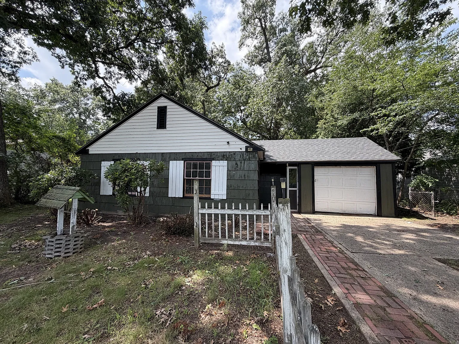55175 Moss Road - 1 — Photo 1