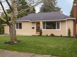 8943 NE Brazee St, Portland, OR 97220