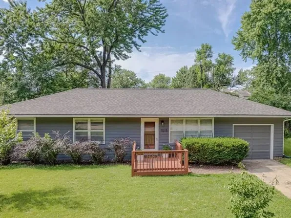 1015 W 22nd St, Lawrence, KS 66046