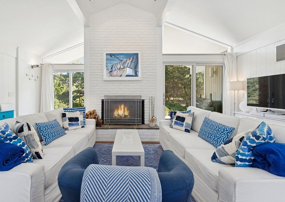 1st image of 62 Gardiner Dr