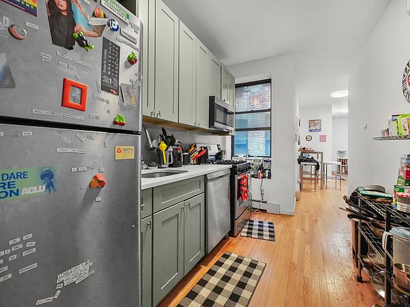 2nd image of 851 Hart St APT 1L