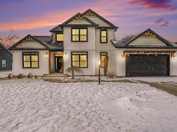 1602 Cobble Hills Dr, Osceola, IN 46561