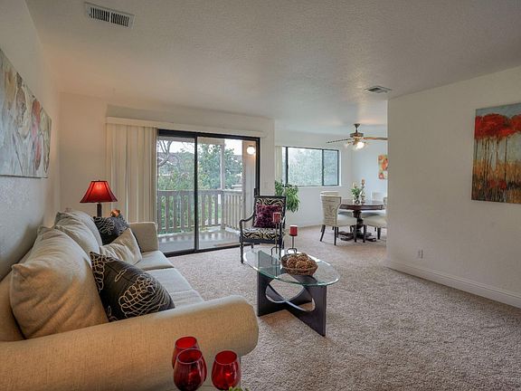 4th image of 16826 Sorrel Way