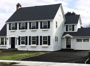 14 Cedar Pl, Garden City, NY 11530