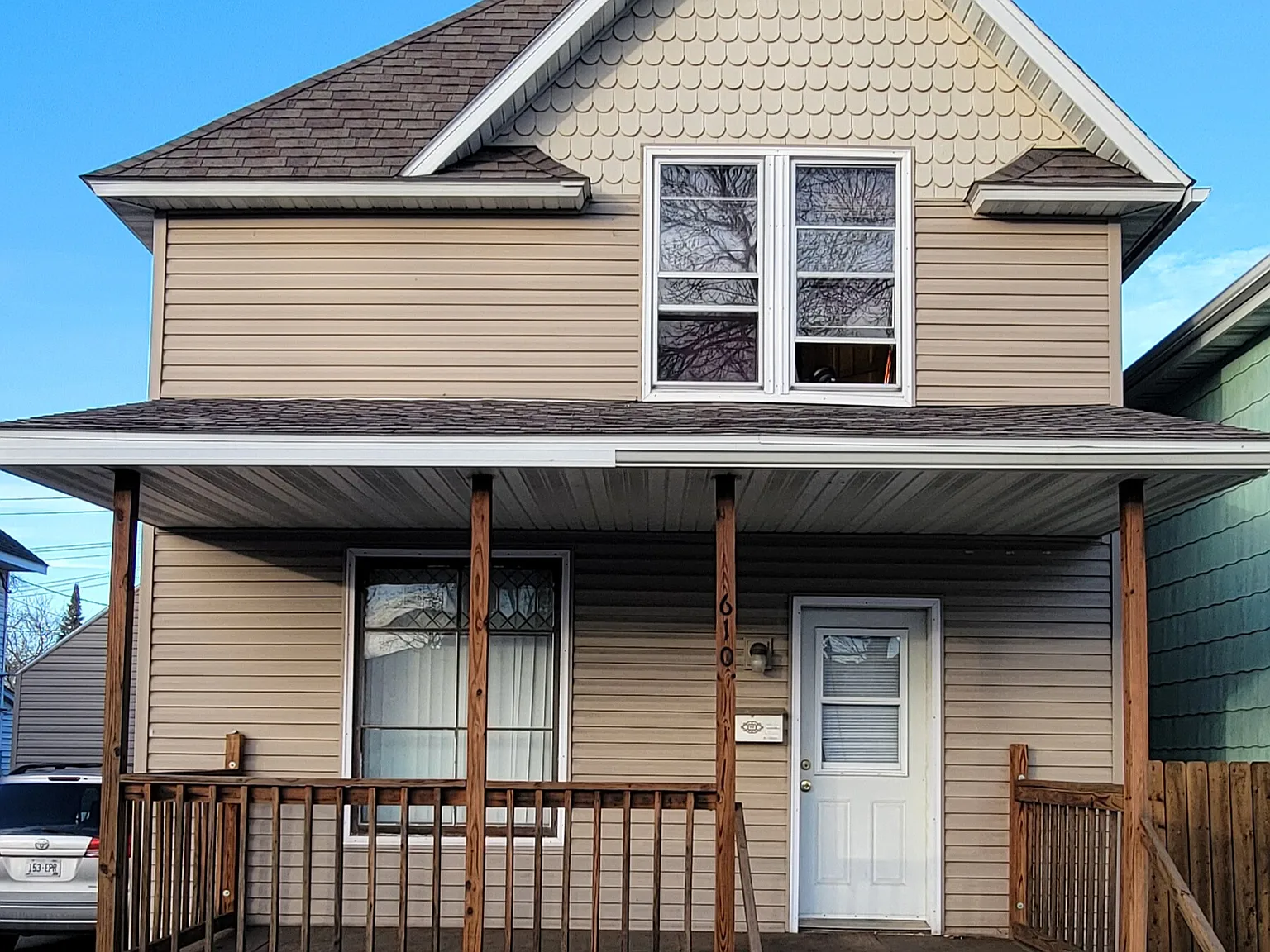 4 bed, 1.5 bath, $1,840 — Photo 1