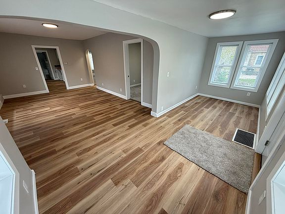 5th image of 1152 Kampenga Ave