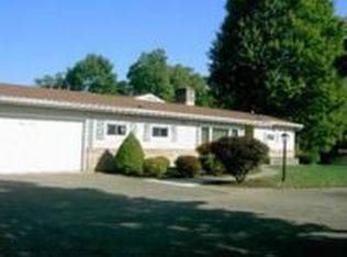 820 Wildwood Cir, Zanesville, OH 43701