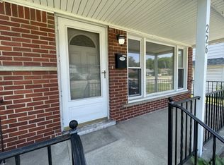 226 E Thirteen Mile Rd, Royal Oak, MI 48073