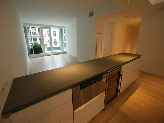 Rented by Sotheby's International Realty | media 14