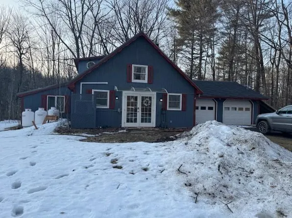 325 Middle Road, Fairfield, ME 04937