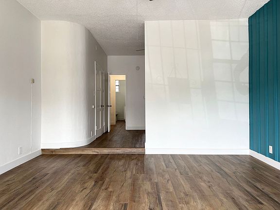 2nd image of 701 Linden Ave #703