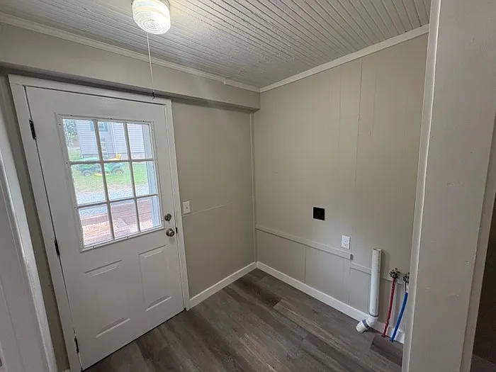 191 Wilson Dr — Photo 13