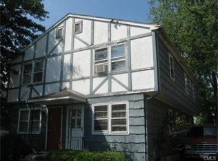 40 Woodlawn Ave, Bridgeport, CT 06606