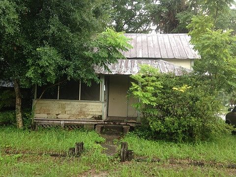 1st image of 444 W Voorhis Ave