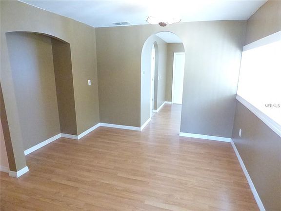 2nd image of 320 Granada Blvd