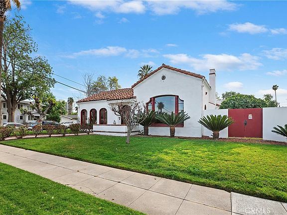 3rd image of 4202 University Ave