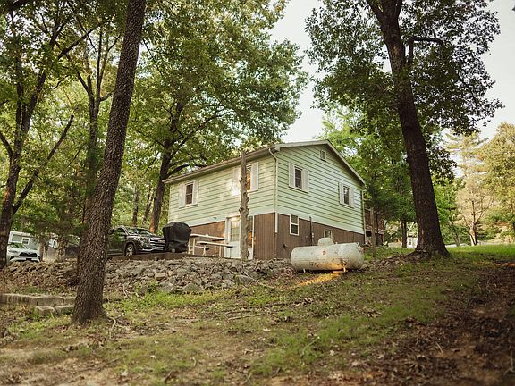 2nd image of 84 Arrowhead Rd