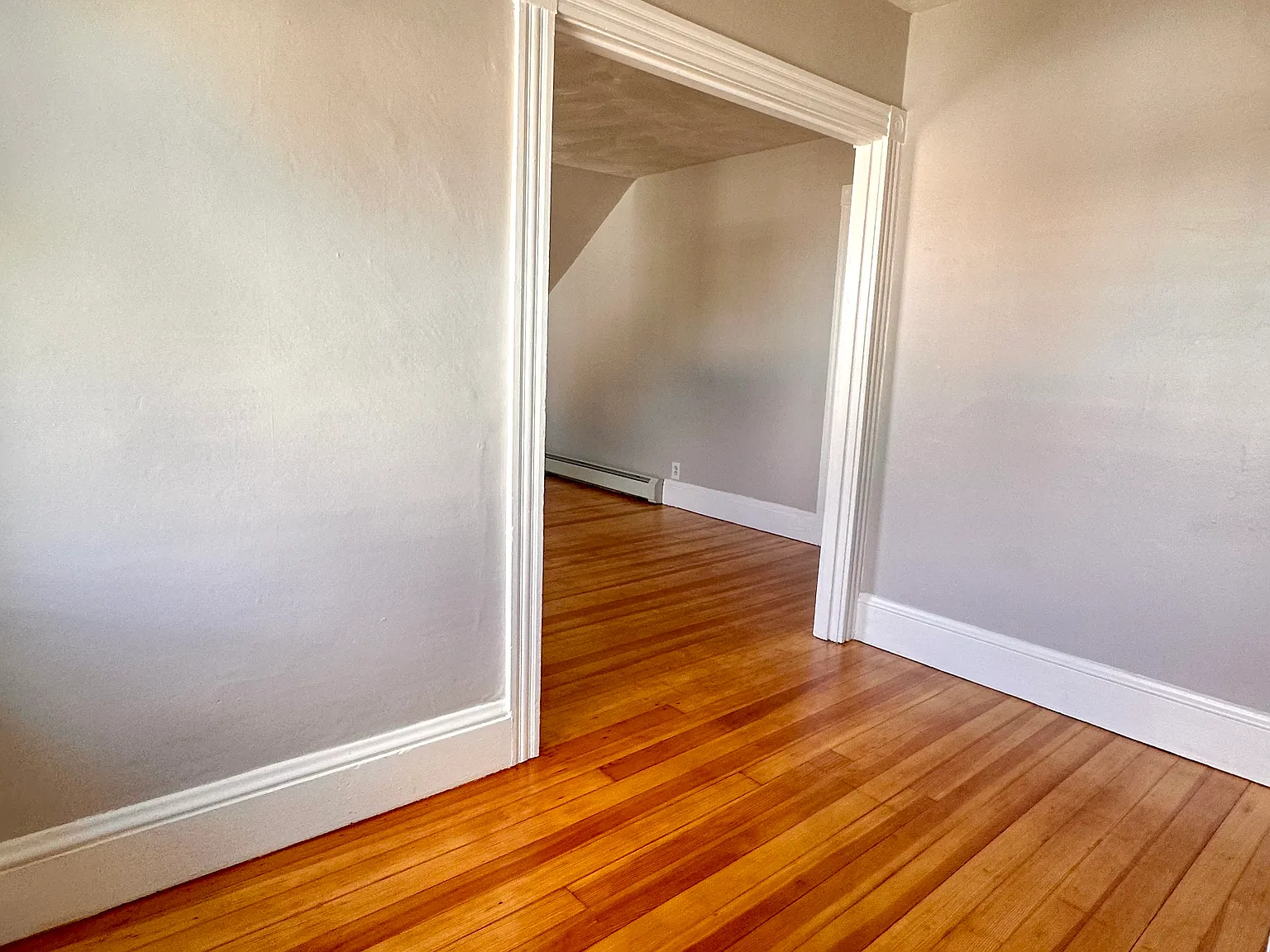 2 bed, 1100 sqft, $1,350 — Photo 3